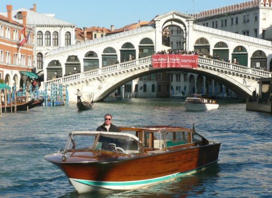Venice Must-see and Must-do tour to experience Venice at 360-degree