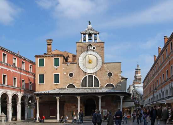 Faith and Business in Rialto private guided tour: art wine and tapas in Venice