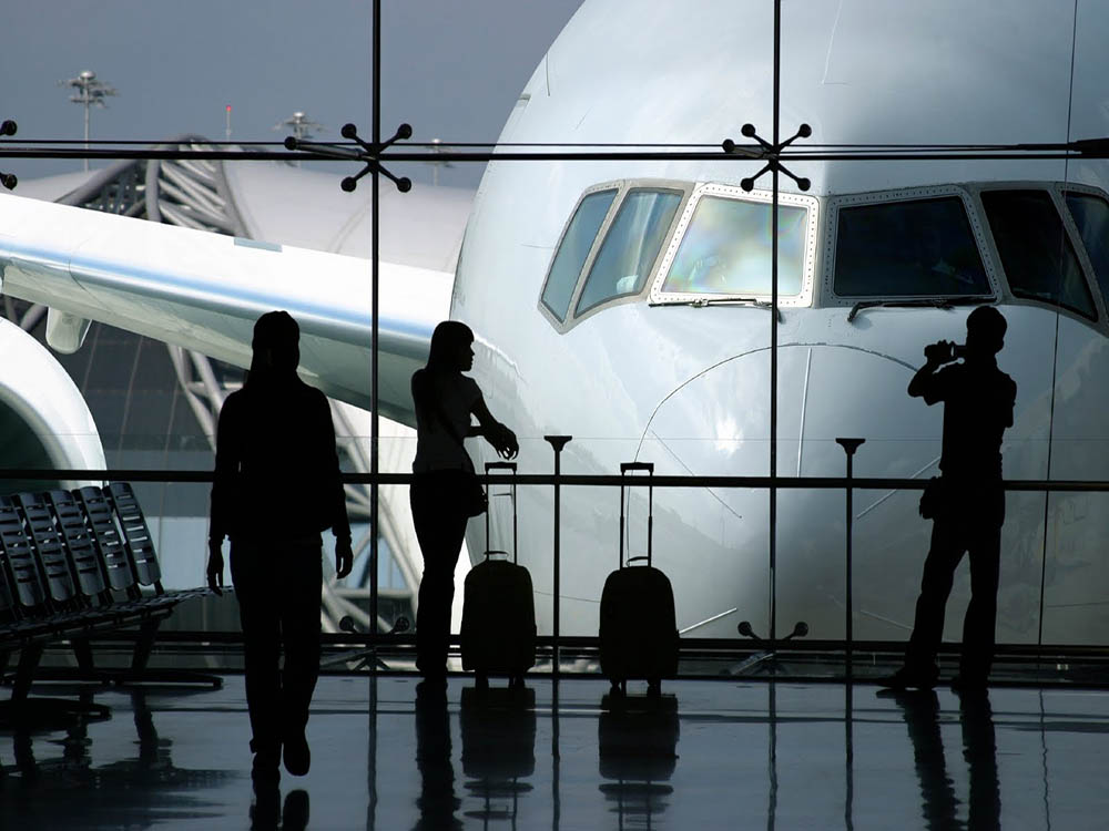 Book your transfer from your hotel to Venice Airport with Venice Guide and Boat